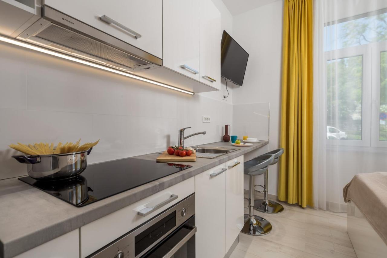 Lux Apartments Rijeka Exterior photo