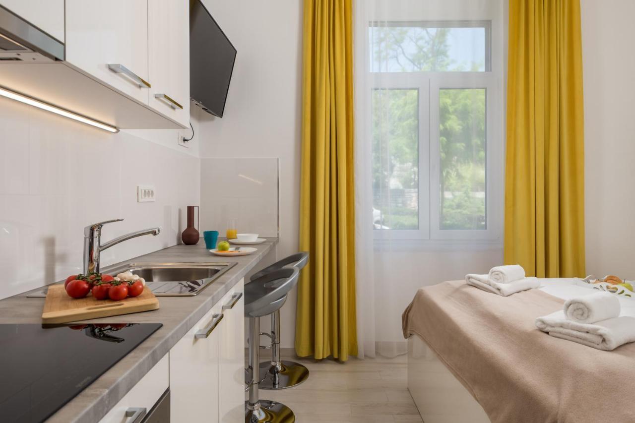 Lux Apartments Rijeka Exterior photo